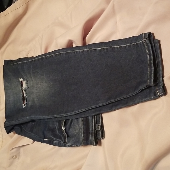 Distressed buffalo plaid super cute Maurice's jeans size L - Picture 5 of 5